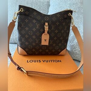 LOUIS VUITTON ODEON MM